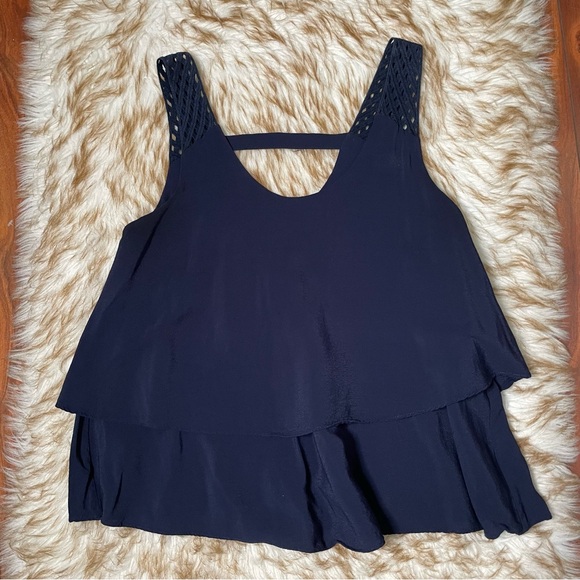 Philosophy bar back perforated shoulder tank top - Picture 3 of 6